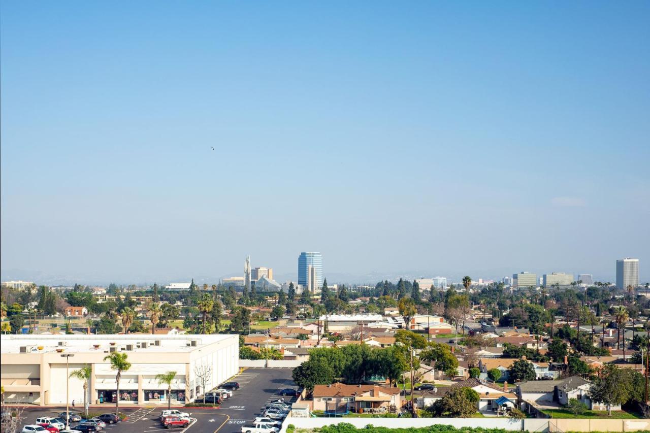 Sheraton Garden Grove-Anaheim South מראה חיצוני תמונה
