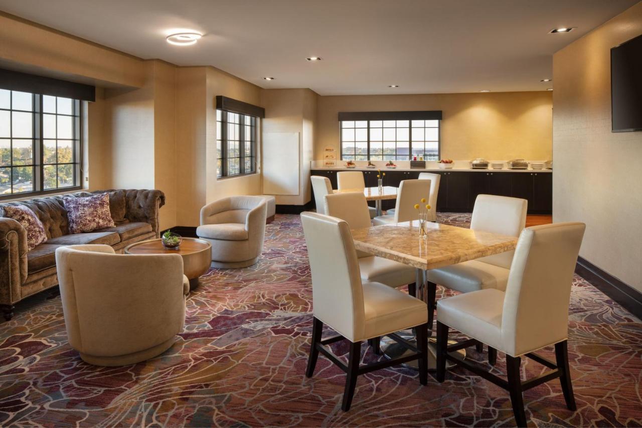Sheraton Garden Grove-Anaheim South מראה חיצוני תמונה